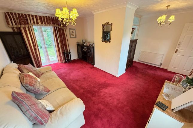 34, Mill Road, Great Yarmouth photo 3