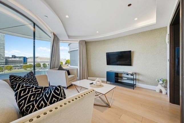 Apartment 34 The Corniche 24, Albert Embankment, London photo 2