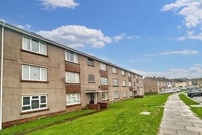 Flat for sale in Observatory Avenue, Hakin, Milford Haven