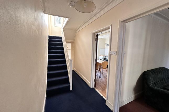 Terraced house to rent in Western Road, Oxford