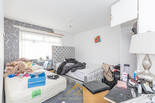End terrace house for sale in 14 Tammy Dale’S Road, Kilwinning