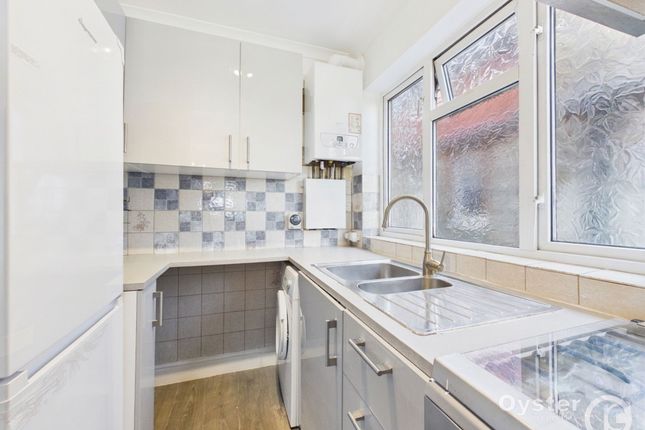 1471b High Road, London photo 2