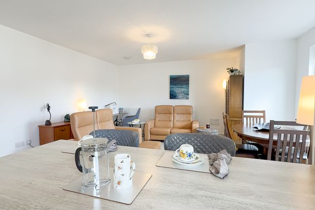 28, Cedar Court, Auchterarder photo 4