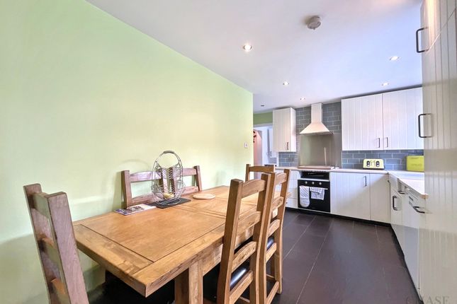16 Sullivan Walk, Hebburn photo 4