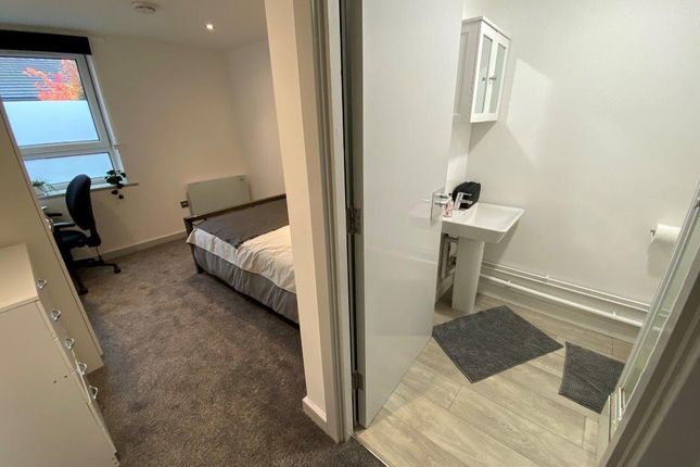 Terraced house to rent in En Suite Room In Shared Flat, Mooregate House, Beeston
