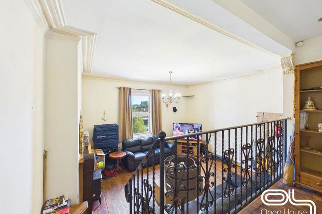 Flat 3 - 26, Horse Fair, Rugeley photo 3