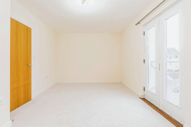 Flat for sale in Lambe Close, Snodland