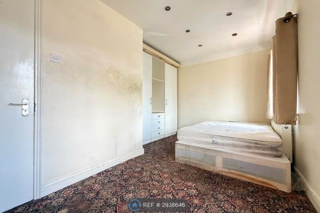 Lady Margaret Road, Southall photo 3
