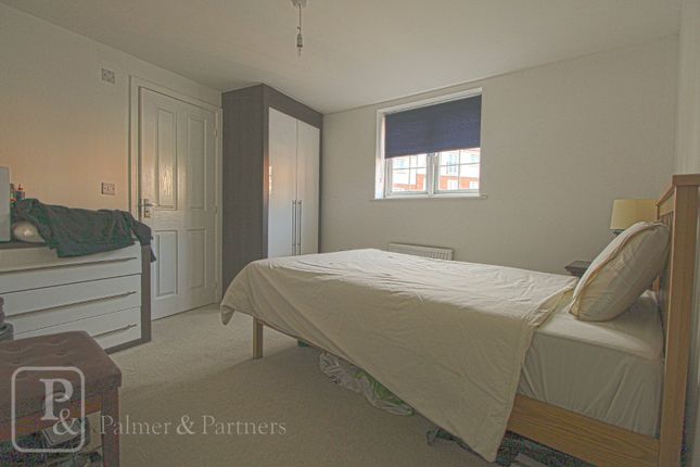 Flat to rent in Axial Drive, Colchester, Essex