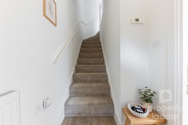 6, Walnut Lane, Norwich photo 4