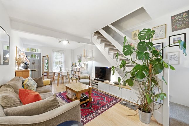 55 Brookfields, Cambridge photo 2