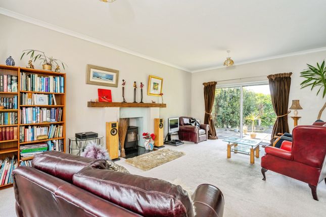 6, Parklands Avenue, West Sussex photo 4