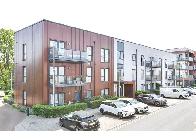 2-bed flat on Safflower Lane, Romford, £244,500