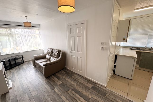 37, Bowness Close, Coventry photo 5