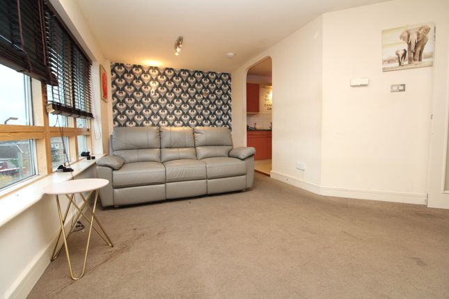 Thumbnail Flat to rent in Sherman Road, Bromley