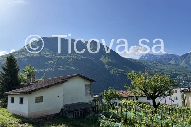 Villa for sale in 6503, Bellinzona, Switzerland