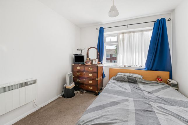 Flat 7, 49, Thicket Road, Sutton photo 4
