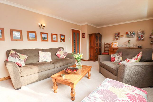 11, Shaldons Way, Fleet photo 4