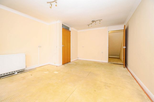 20, De Havilland Way, ABBOTS LANGLEY photo 4