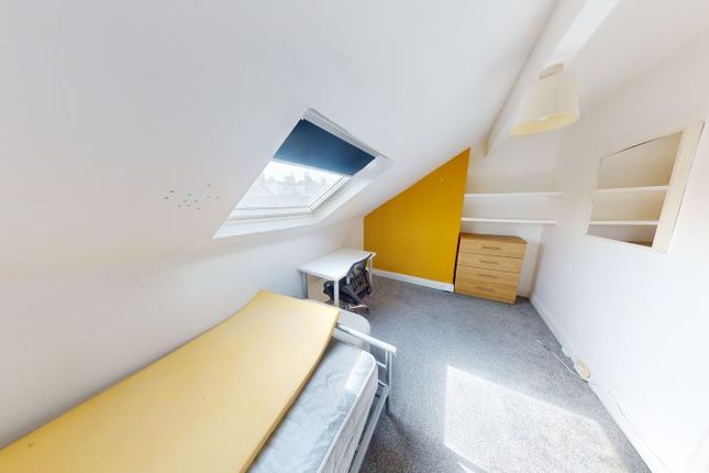 12, Stanmore Street Burley, Leeds photo 4