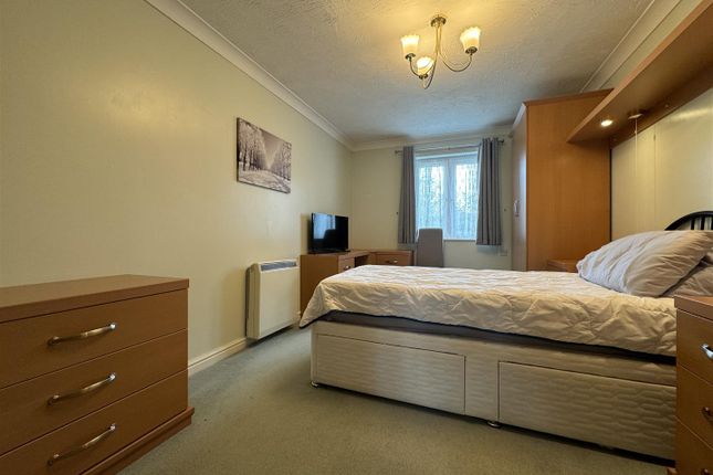 Flat for sale in Conrad Court, Butts Road, Stanford-Le-Hope