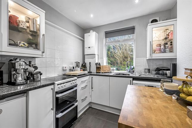 Flat 2, 30 The Walk, Southport photo 3