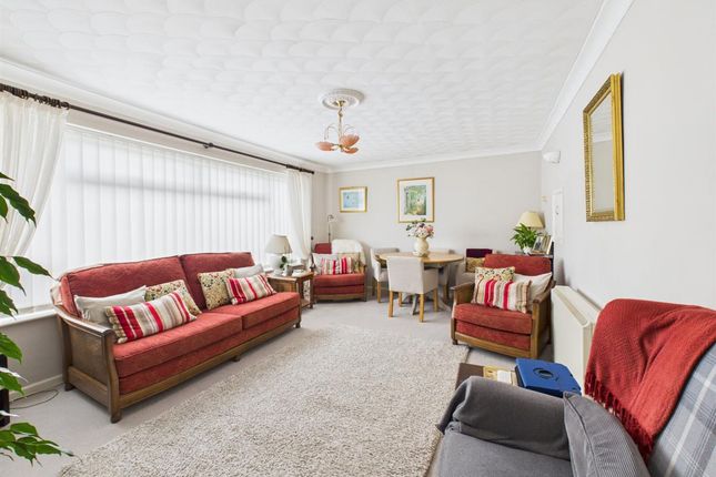 48 Compit Hills, Cromer photo 2