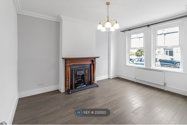 Estcourt Road, London photo 5