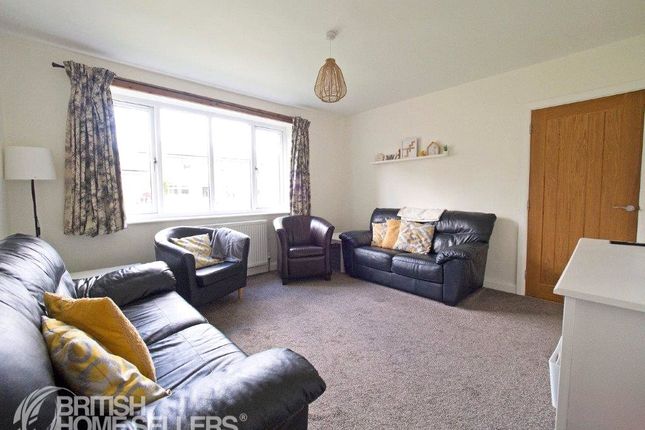 14, Cross Lane, Keighley photo 4