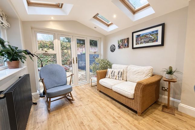 Hawthorn Square, Wilmslow photo 3