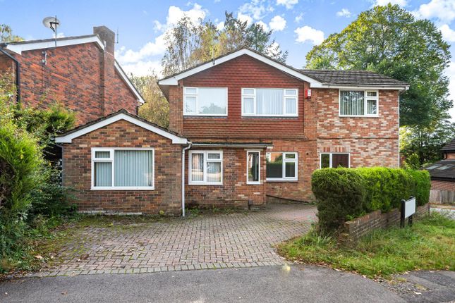 Thumbnail Detached house for sale in Kingsway, Hiltingbury, Chandlers Ford