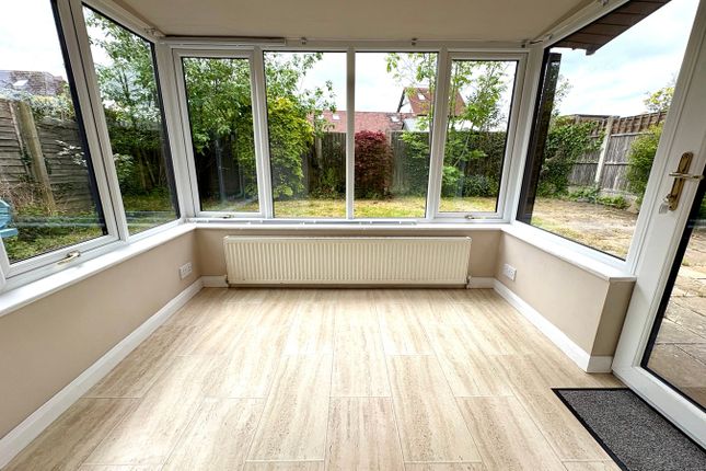 38, Hobby Close, LEICESTER photo 4