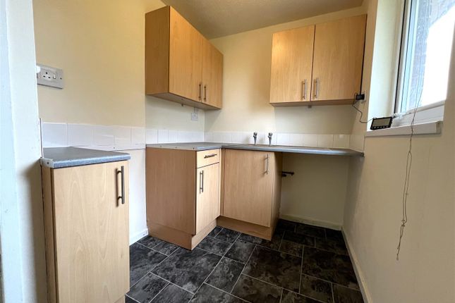 Flat to rent in Plumtree Road, Thorngumbald, Hull