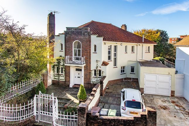 Thumbnail Property for sale in 7 Selwyn Road, Eastbourne