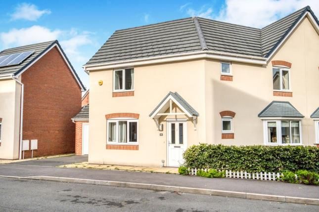3 Bed Semi Detached House For Sale In Canners Way Stratford