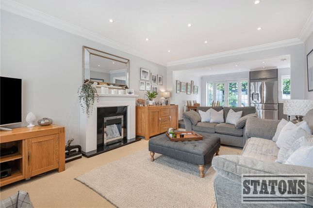 18, Barnet Road, Arkley photo 3