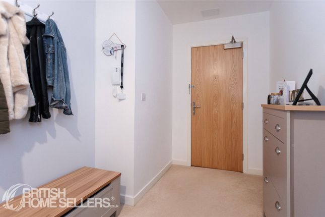 Flat 5, Blue Bell Court,, Sovereign Way, Kent photo 2