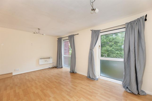 Flat 4 Ridgway Court, 22, Lancaster Road, London photo 2