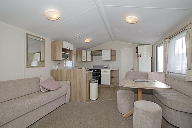 Mobile/park home for sale in Trevelgue, Newquay