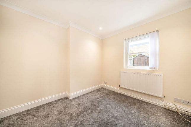 7a, Queens Road, Teddington photo 5