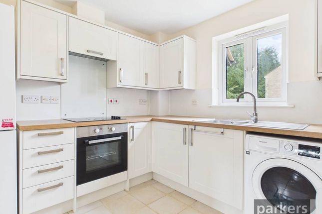 20, Lakeside, Witney photo 2
