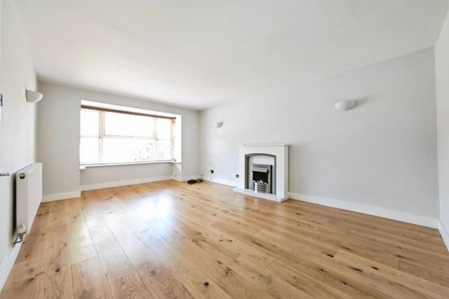 1, Hale End, Bracknell photo 3