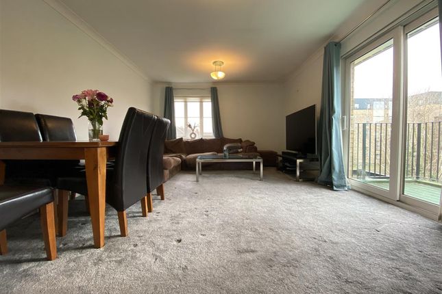 Flat to rent in Nightingale Court, Sheepcote Road, Harrow