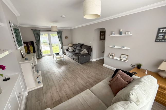3, Acacia Drive, Westbury photo 4