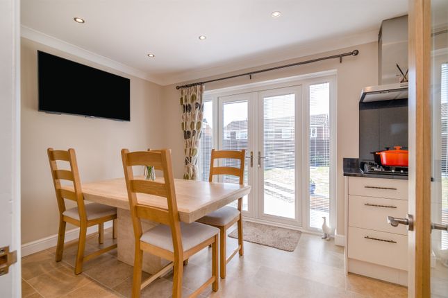114, Taff Road, Caldicot photo 3