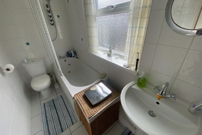 9, Elwin Close, Whitley Bay photo 4
