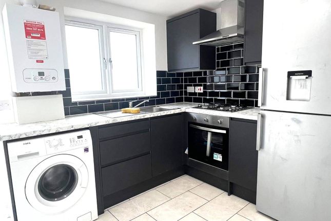 Three Bedroom Ground Floor Annex Flat To Rent- Ideal For Working Proffesionals-