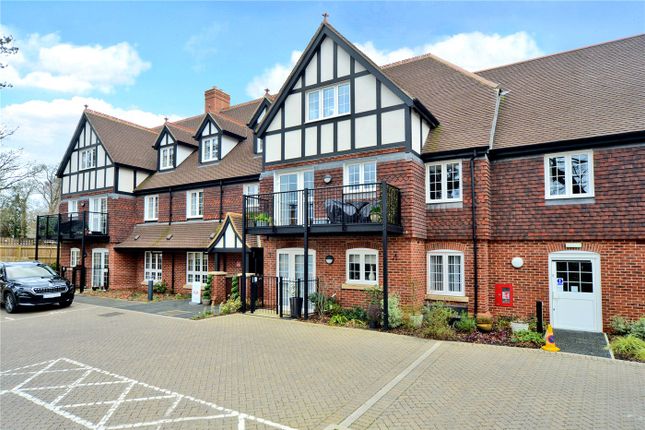 Thumbnail Flat to rent in Bolters Lane, Banstead, Surrey