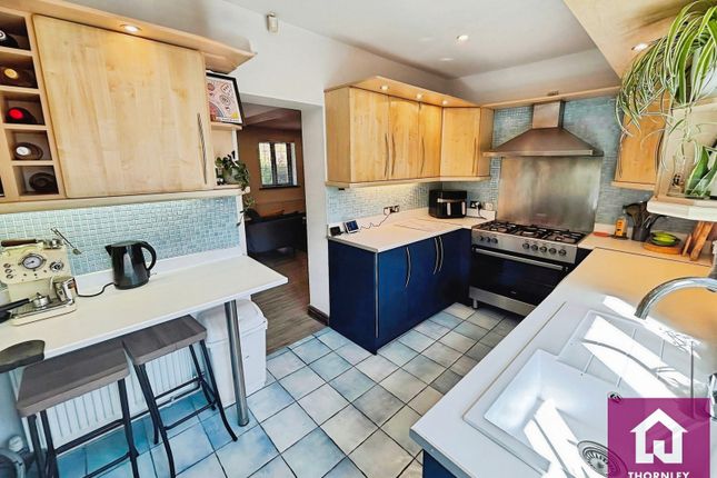 10A, Half Edge Lane, Monton photo 3