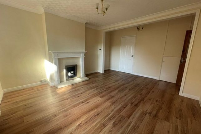 28 Sharpe Road, Grantham photo 2